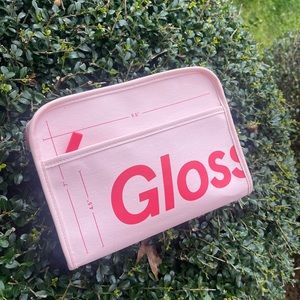 GLOSSIER beauty bag : pink